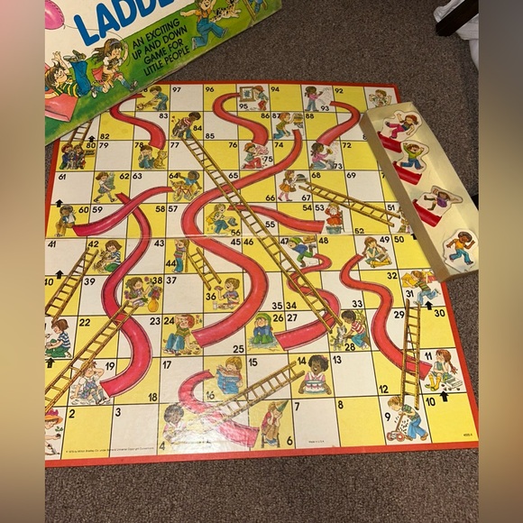 Chutes & Ladders Game by Milton Bradley - 1979 Nice Condition - Picture 3 of 9